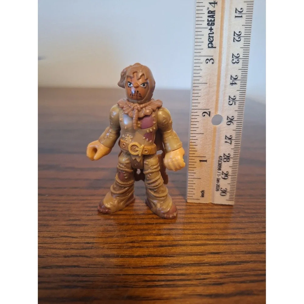 Fisher-Price Imaginext DC Super Friends Scarecrow Batman Villain Action Figure